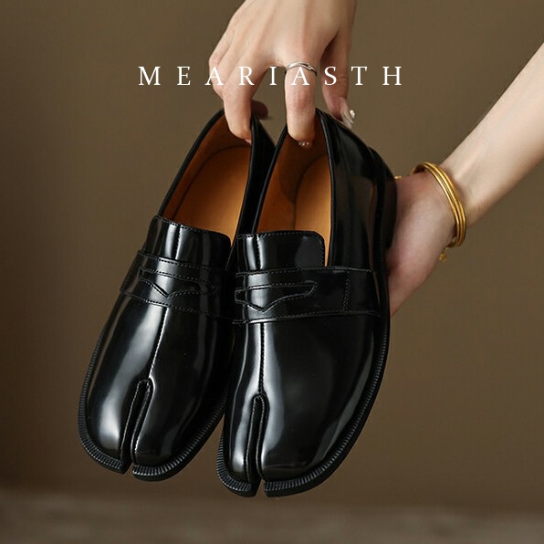 Черные лоферы таби из лакирова – обзор и цена Women'S Shoes Hey Dude